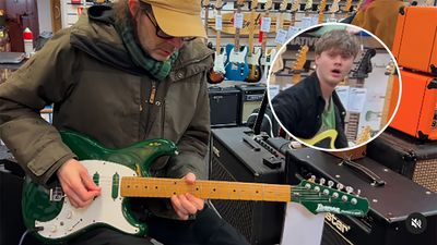 “If only he knew who was playing guitar behind him!”: Paul Gilbert heard someone playing Little Wing at a music store, so he spontaneously joined in the jam – and the player’s reaction is priceless