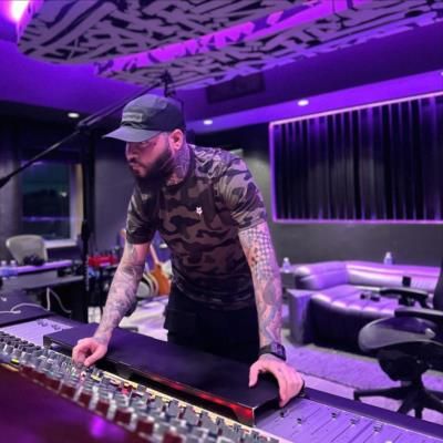 Farruko's Creative Process: A Peek Behind The Scenes