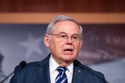 Menendez independent bid if exonerated