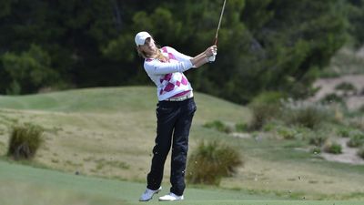 Rookie Naveed upstages fellow Aussies on LPGA Tour