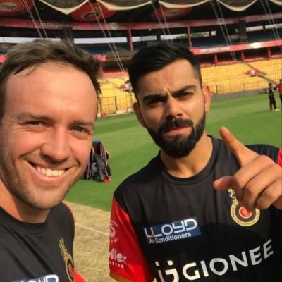 AB De Villiers And Virat Kohli Pose For Selfie Together