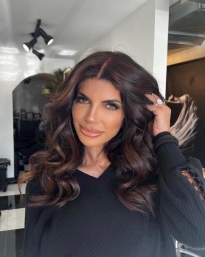 Teresa Giudice Stuns In Elegant Black Ensemble