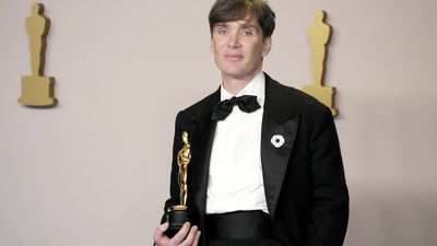 "She is fearless and polymathic and political and no album ever sounds the same": Oscar-winning Oppenheimer star Cillian Murphy salutes the artist whose album he listened to most last year