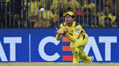 Watch: Rachin Ravindra's catch triggers mini collapse for RCB