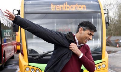 On the buses with Rishi Sunak, we see only side-streets and diversions