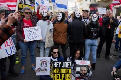 Blinken Supports Protesters Seeking Return Of Gaza Hostages In Israel