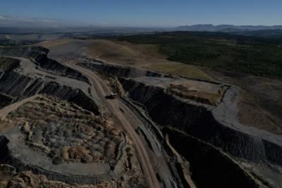 Investors Urge Glencore To Retain Coal Assets After Teck Deal