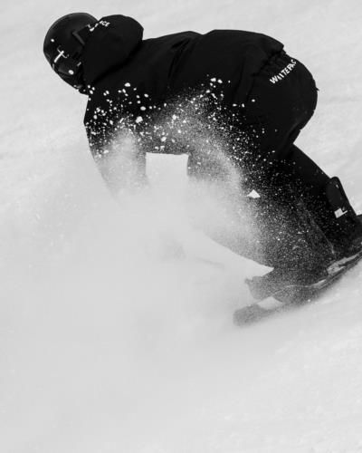 Paul Wesley Enjoys Skiing Adventure In Aspen With Friends