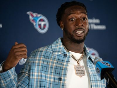 Titans’ Calvin Ridley predicted to be biggest free-agent bust by SI