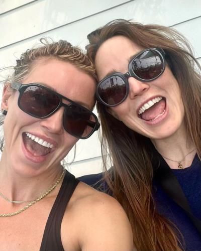 Katie Cassidy And Caity Lotz: A Heartwarming Sisterhood