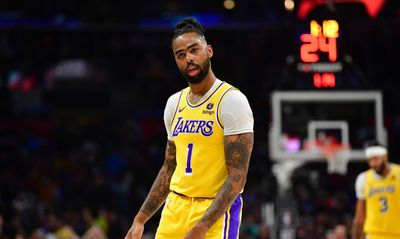 D’Angelo Russell is now the Lakers’ single-season leader in 3-pointers
