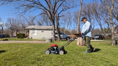 Troy-Bilt XP 21 in. 163 cc 3-in-1 RWD Self Propelled TB310B review: a quick start gas lawn mower for small-to-medium yards