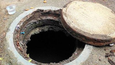 Death toll in Mumbai sewer drain tragedy rises to three