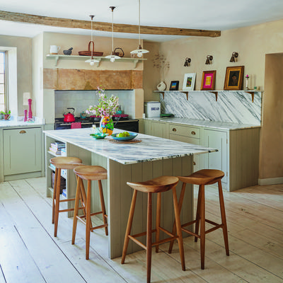 How to design a transitional kitchen – how design pros achieve a timeless scheme