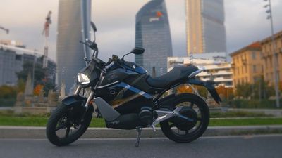 VMoto Unleashes The TS Street Hunter Electric Naked Bike