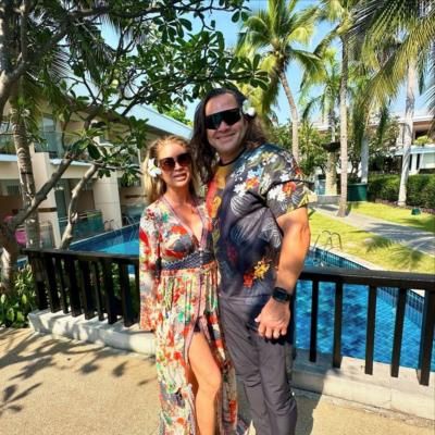 Johnny Damon And Partner Radiate Joy In Tropical Paradise