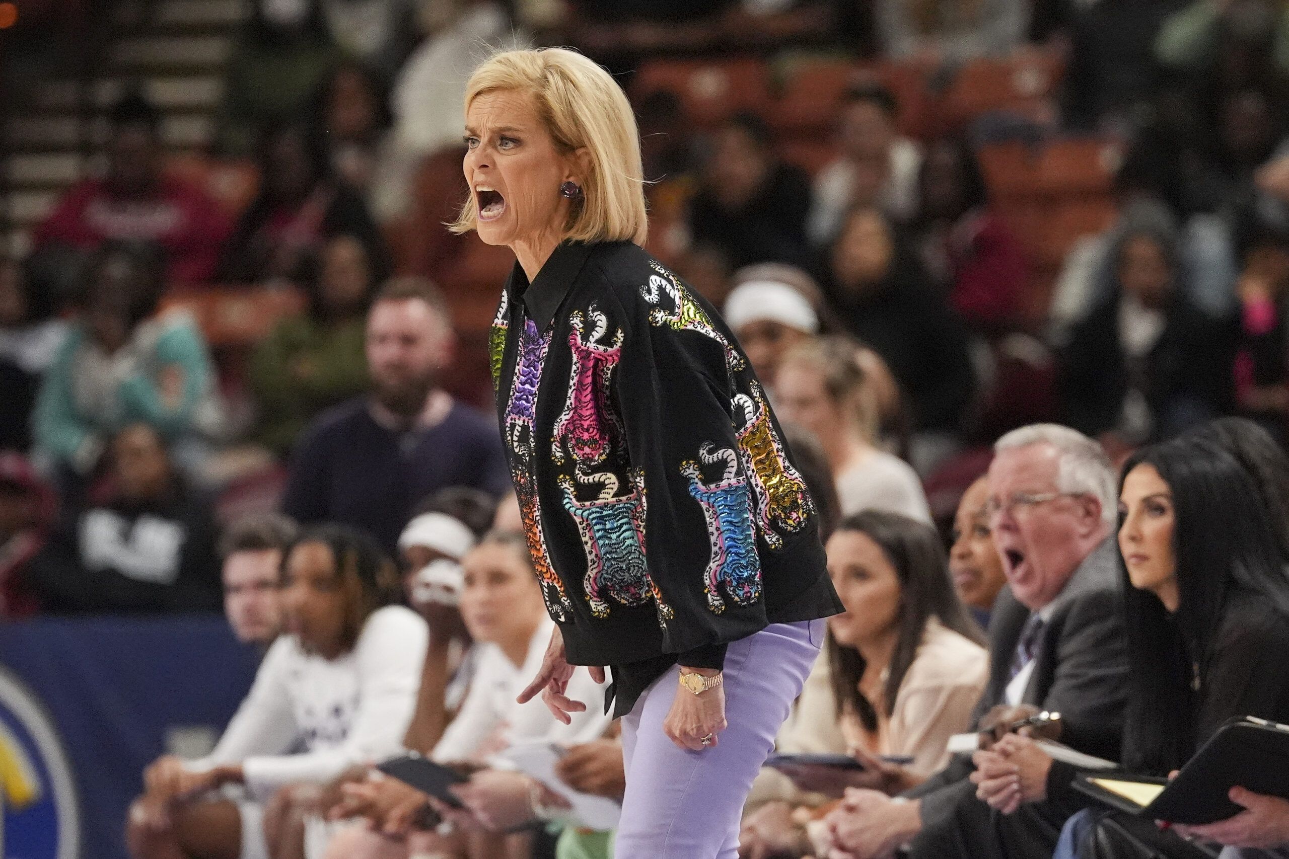 Kim Mulkey salary How much is LSU paying coach Kim…