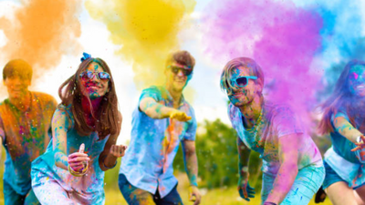 What to do if you sustain an eye injury while playing Holi