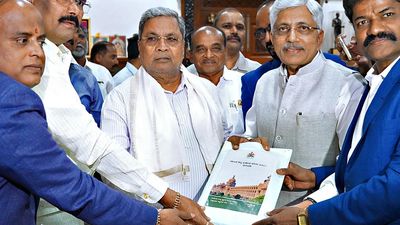 BJP files complaint with EC against CM Siddaramaiah and Jayaprakash Hegde for their remarks