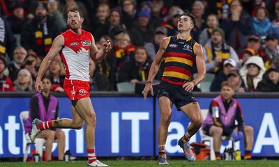 AFL score review system is ‘bush league’ in competition groaning with money