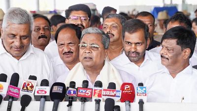 Siddaramaiah takes a dig at Gowda for son-in-law’s candidature from BJP
