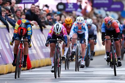 Lorena Wiebes grabs Gent-Wevelgem victory in close photo-finish sprint
