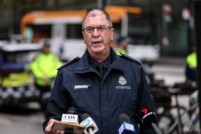 Head of road policing Glenn Weir apologises for speeding in unmarked work car in Melbourne