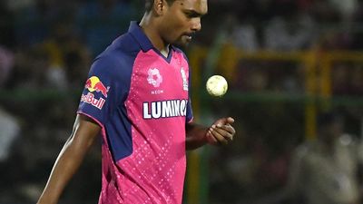 IPL 2024 | Rajasthan's Sandeep, Lucknow's Pooran back two-bouncer rule