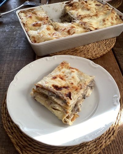 Rachel Roddy’s recipe for mushroom and taleggio lasagne