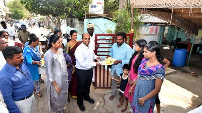 Collector ‘invites’ voters to the election