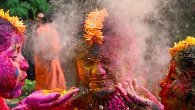 West Bengal candidates add the colours of Holi to their Lok Sabha election campaign