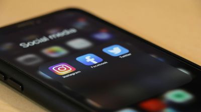 Florida Passes Restrictive Social Media Law with Latino Parents Being Supportive of Such Measures