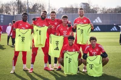 Thomas Müller And Teammates Display Unity And Camaraderie