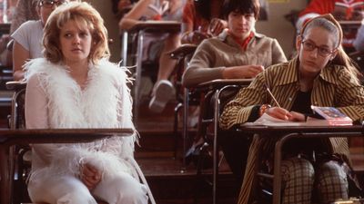 The 90s trends we all remember - from embarrassing fashion statements to over-the-top accessories