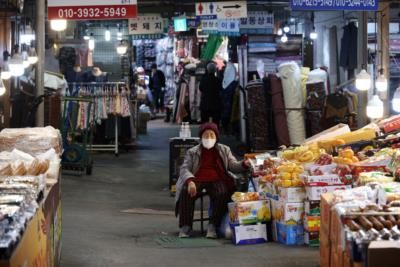 South Korea Consumer Sentiment Drops Amid Food Inflation Concerns