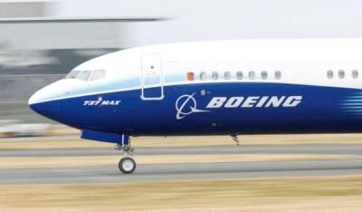 Boeing Considers Outsider CEO Amid Crisis