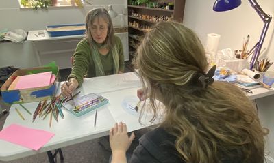 KY therapist uses Art Therapy to help kids and adults who may or may not be artistic