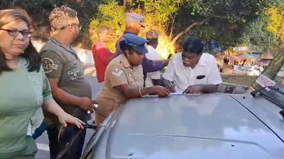 Tourists to the Nilgiris continue to be affected by cash seizures