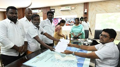 Lok Sabha poll | Five Panneerselvams fancy their chances in Ramanathapuram
