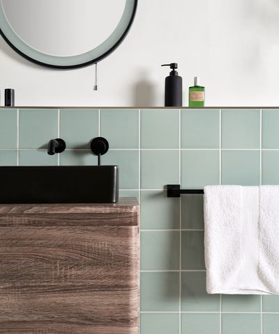 How to paint bathroom tiles - 5 simple steps to upgrade your bathroom on a budget