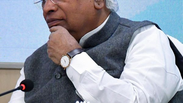 Fall in real wages, sabotage of MGNREGA marked ‘10 years of injustice’: Congress