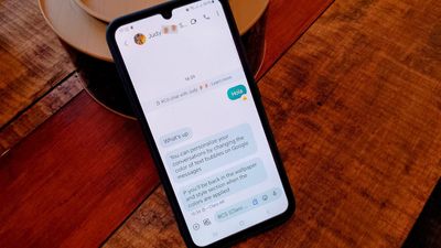 How to change the color of text bubbles on Google Messages