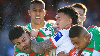 'I'd love to stay a Dragon': Su'A denies Bennett links