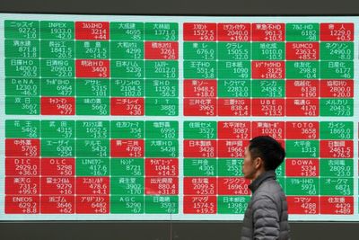 Asian Markets Mixed As Traders Assess Latest Rally, Eye Data And Earnings