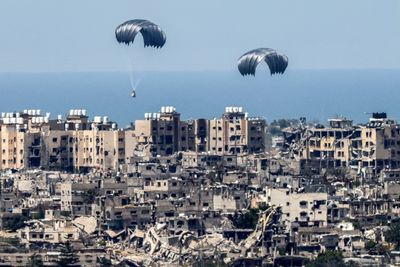 Intense Israeli Bombardment Hits Southern Gaza, Calls For More Aid Grow