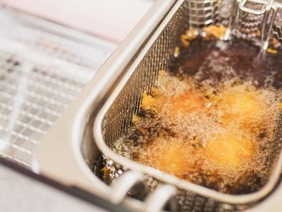 Frequent Reuse Of Frying Oil Linked To Brain Damage, Study Suggests