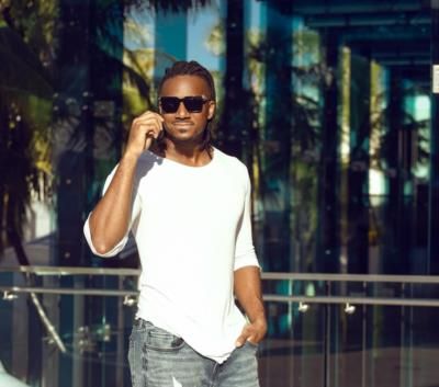 Lewis Brinson Nails Classic White Shirt And Blue Pants Combo