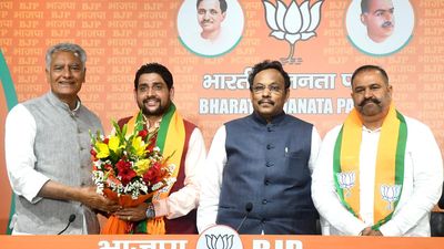 Setback for AAP, as its LS MP Rinku, MLA Angural joins BJP in Punjab