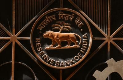 India Plans  Billion Market Borrowing In April-September