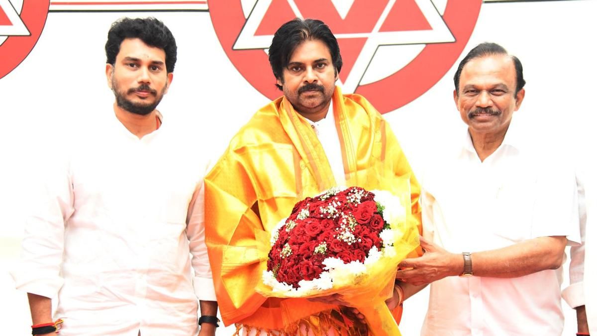 Magunta Sreenivasulu Reddy and his son Raghava meet…